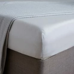 Deals 😀 Hotel Hotel Plain Silver Cotton Tencel 28cm Fitted Sheet 😉